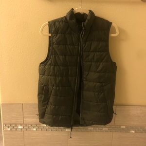 Champions puffer vests size S men’s
